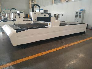 Prezzo della tagliatrice del laser della fibra del metallo del ferro dell'acciaio inossidabile del acciaio al carbonio di 500W 1000W 2000W per il prezzo di fabbrica 3 anni warrty