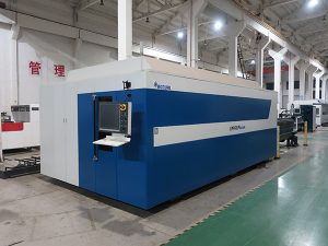 tagliatrice laser in fibra di carbonio